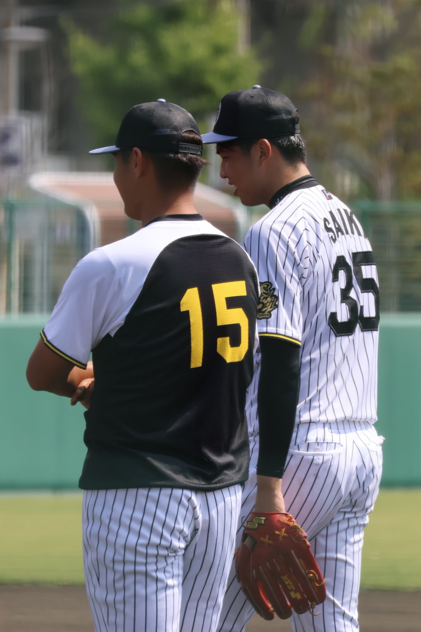 【超希少】阪神タイガース　西純矢　ビッグパッチ　1stナンバー　BBM 超希少】阪神タイガース 西純矢 ビッグパッチ 1stナンバー BBM