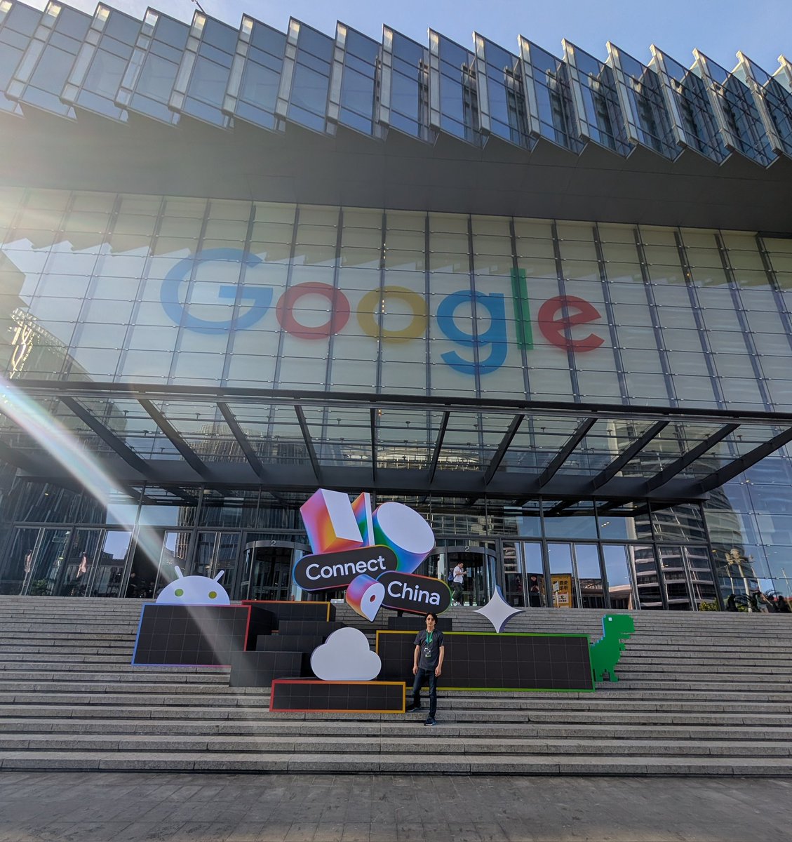 wasabeef_jp's tweet photo. 昨日今日でこのイベントは終了〜
#GoogleIOConnect https://t.co/OKgjhUj9Rh