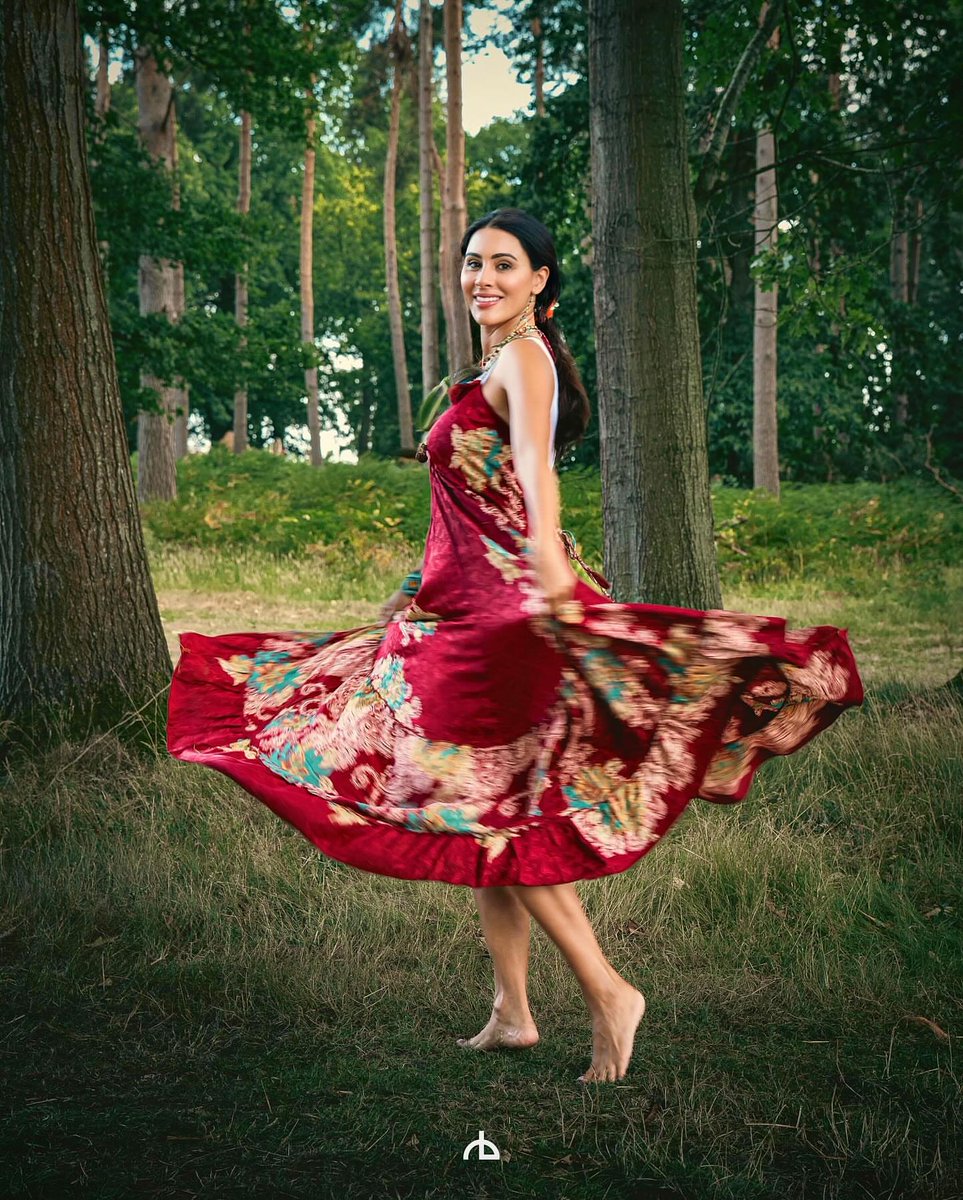 deanauppalfc_'s tweet photo. @Deanauppal your grace and dedication towards purposeful work is truly inspiring 🌿✨🍃 #DeanaUppal your charm continues to inspire me deeply. Thank you for being such a graceful soul. 🙏❤️🙌 https://t.co/dYIgayTGRb