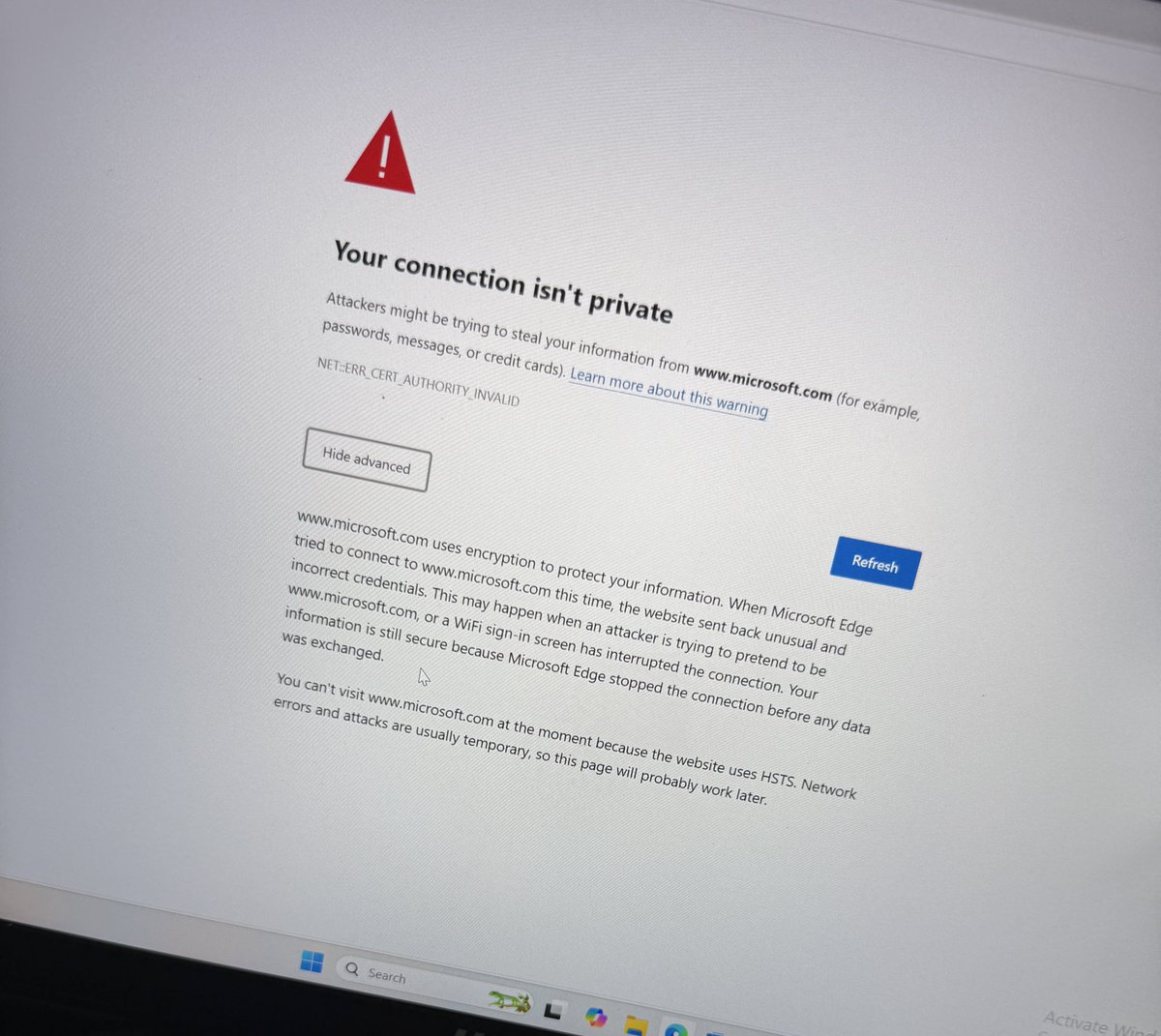 mRr3b00t tweet media