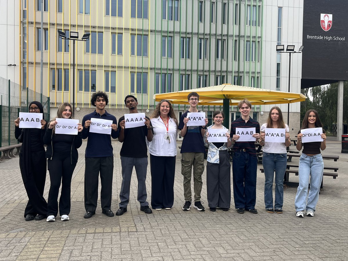 Brentside's tweet photo. What a superb celebration of Year 13 achievements! A*s and Distinction*s (Di*), happy students, parents and staff. And now it’s onwards and upwards to universities and apprenticeships. We are so proud of our Year 13s! https://t.co/PQ4FCow3kR
