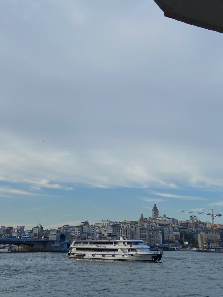 maybeonedayyy__'s tweet photo. c2 seviye istanbul bağımlılığı https://t.co/YEl1BDl4kP