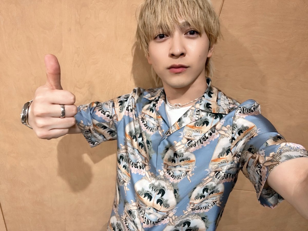 M!LK #吉田仁人 の #レコメン！ 本日も3時間生放送スタートです