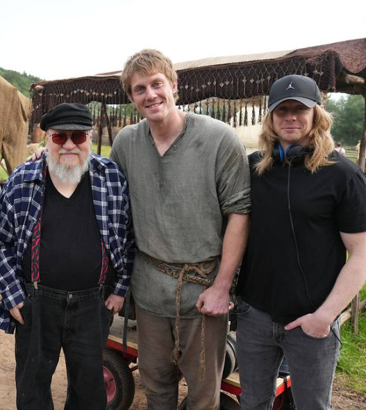 westerosorg's tweet photo. NYC Comic Con here we come! https://t.co/CQsE02xg7h #GRRM #Notablog https://t.co/kmq85IO0IK