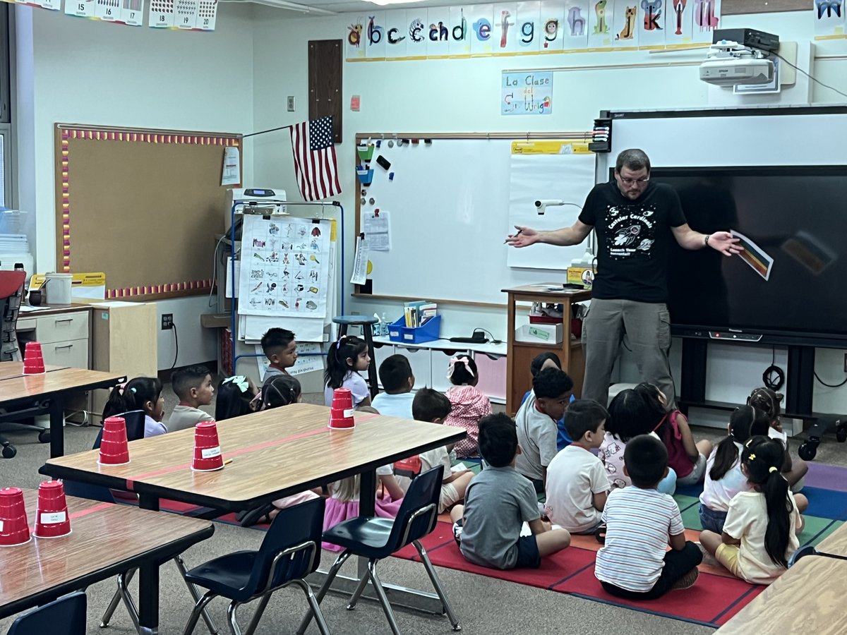 Castelar Elementary tweet media