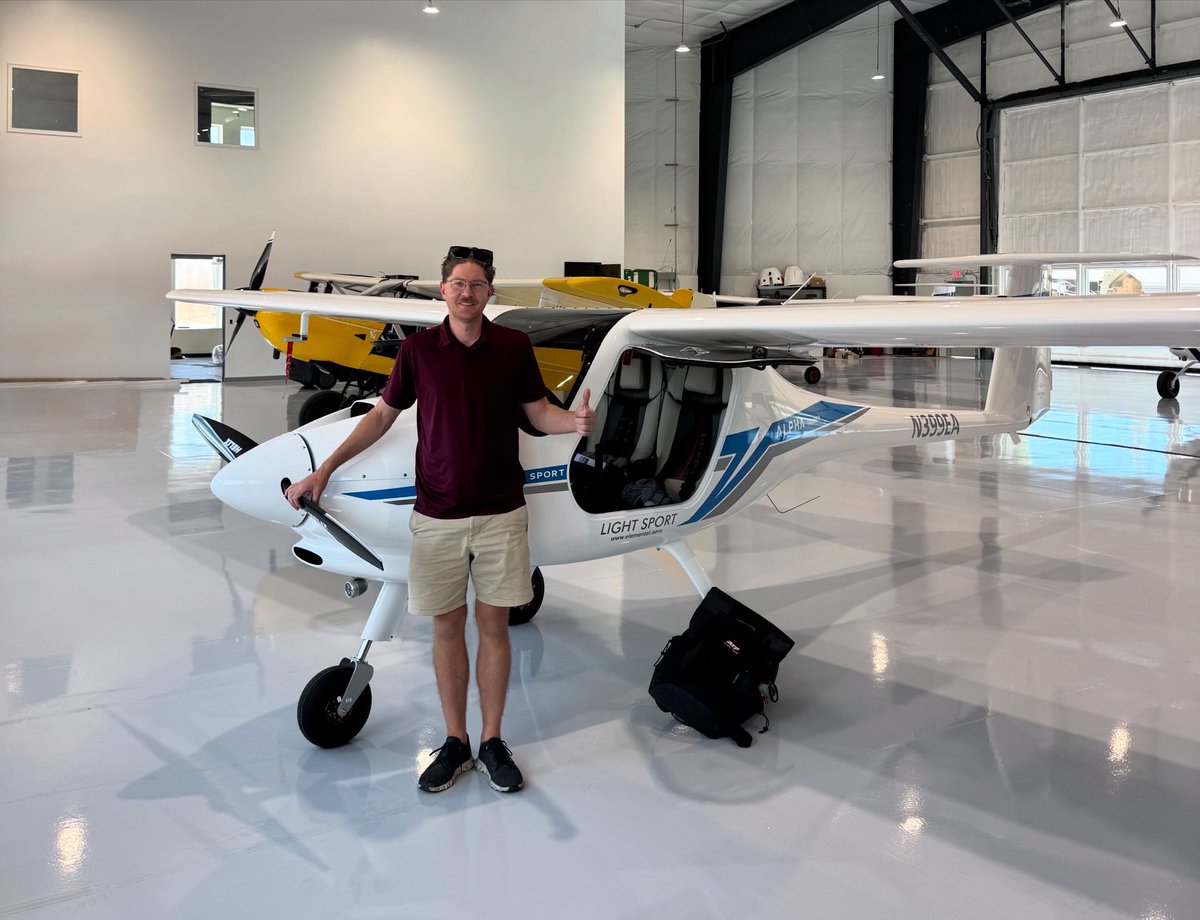 ElementalAvia's tweet image. Another happy new #pipistrel Alpha Trainer owner! 🙌 Welcome to the @pipistrelEU @TXTeAVIATION family, Nick! 🎉🩵🦇

#pilot #pilottraining #piloteyes #aviation #aviationlover #alphatrainer #lightsportaircraft #privatepilot #instrumentpilot #commercialpilot #pilotlife #avgeek
