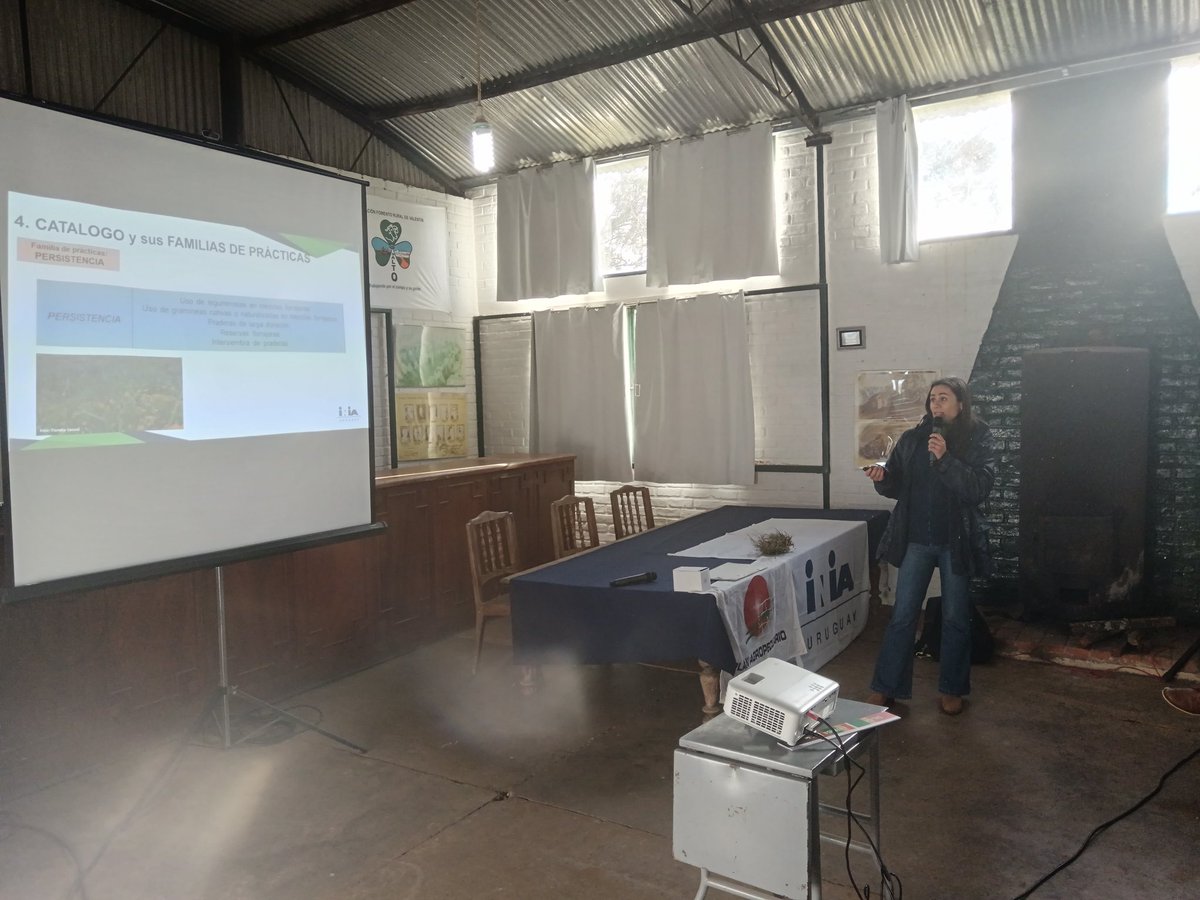 efederiko's tweet photo. Taller de ganaderia sustentable en valentín. https://t.co/qVyVyx9tXK