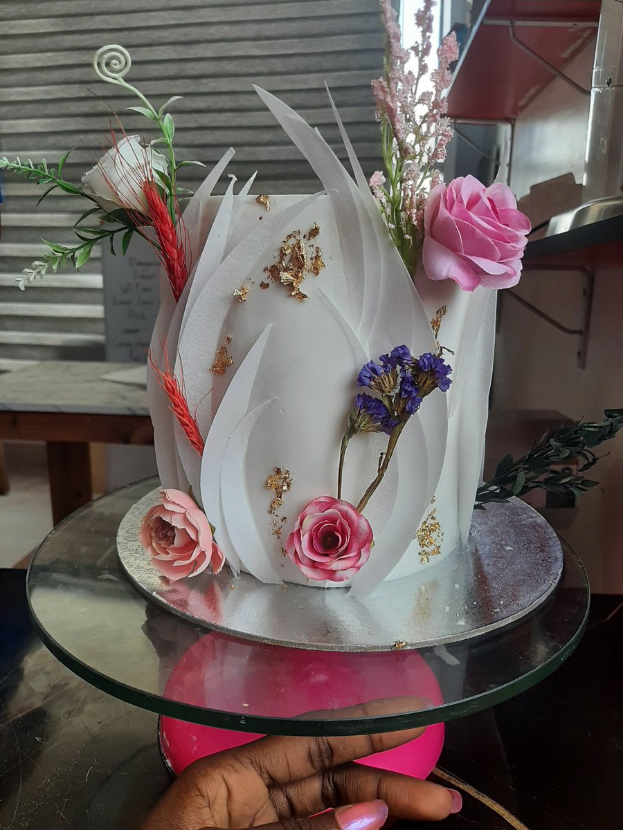 For all your occasions and all pastries and cakes kindly Dm