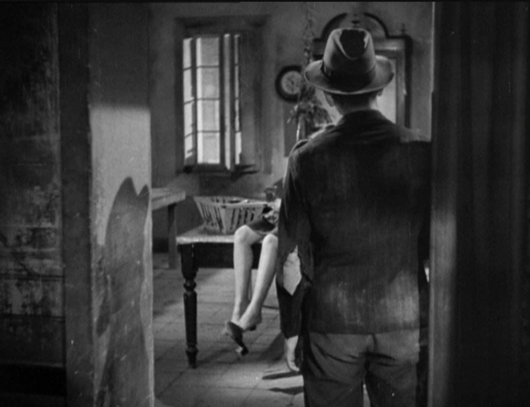 Rigodon61's tweet photo. Favorite Films 1940s

Ossessione (#Visconti, '43)
Le Corbeau (#Clouzot, '43)
La belle et la bête (#Cocteau, '46)
Last Spring (#Ozu, '49) https://t.co/l17vc6qDji