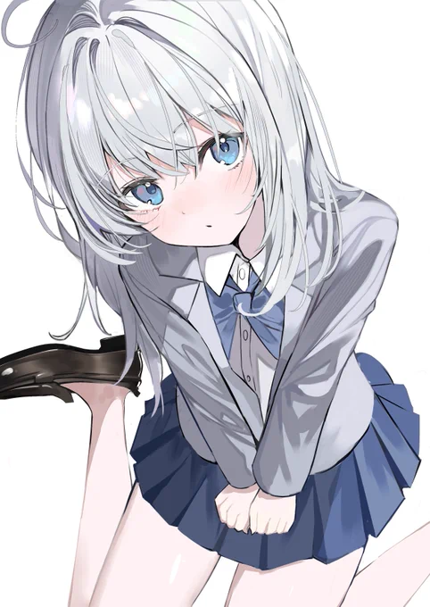 銀髪制服