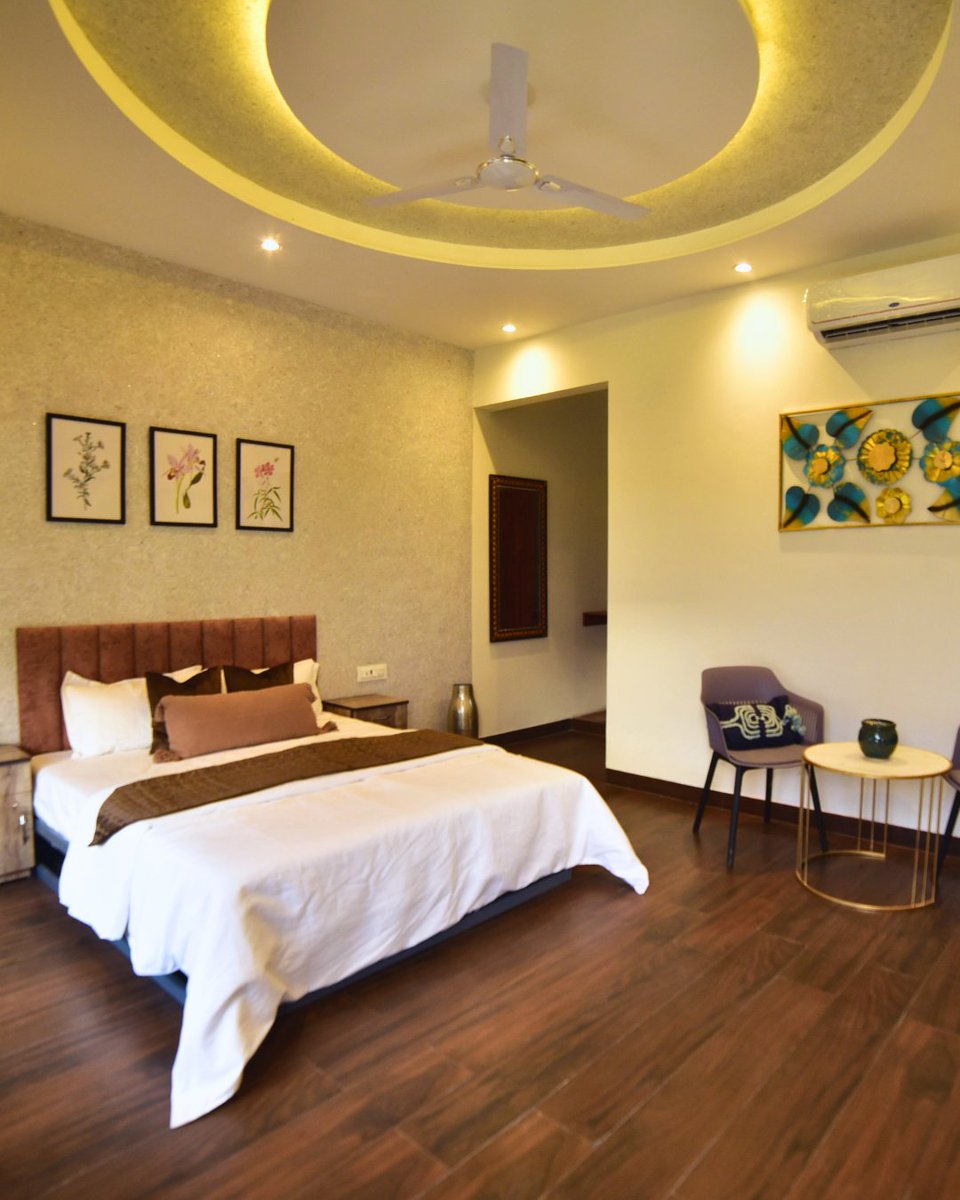 HomeyHuts's tweet photo. Havenwood Villa
Unwind in an private villa with a pool, lush lawns, and a game zone perfect for family gatherings, celebrations, or corporate retreats.
 Book now: https://t.co/lsreM2gXmt
📞 WhatsApp: +91 6301228891
#Homeyhuts #LuxuryVillaGurgaon #PrivatePoolVilla #NatureEscape https://t.co/g8VwBeu2OP