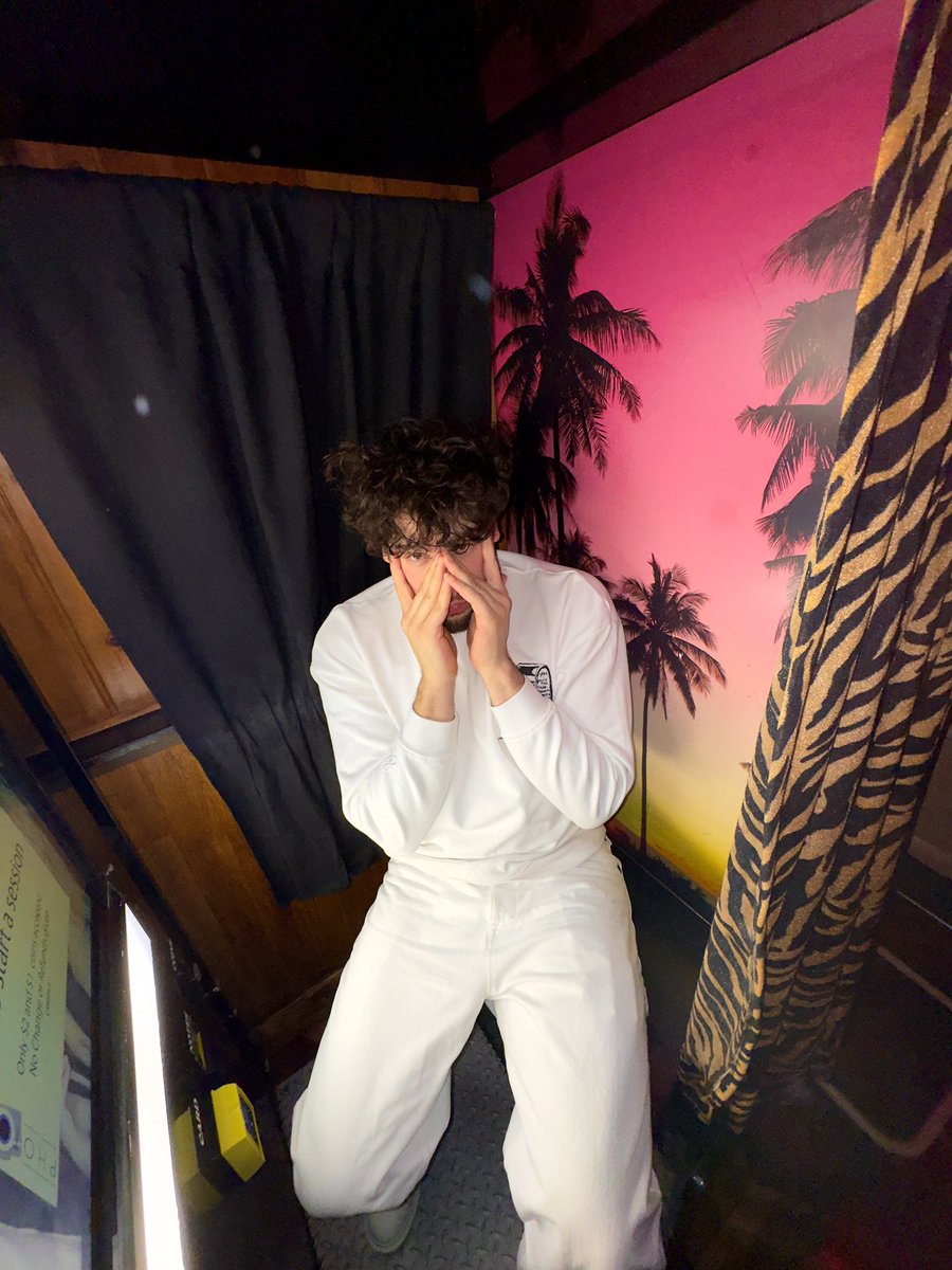 Adam Faybrem tweet media