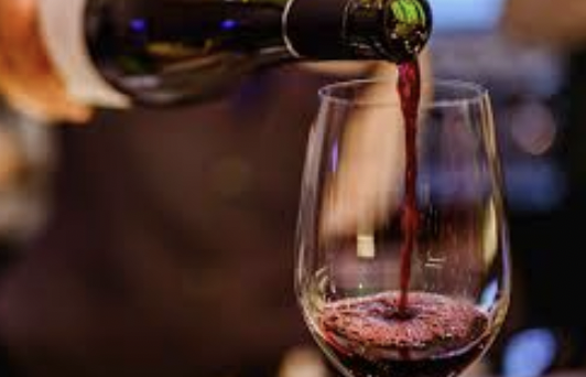 LibLiquid's tweet photo. Wine a little, laugh a lot—your perfect pour awaits at Liquid.Libs! 🍇 https://t.co/tmpvx7NSFu