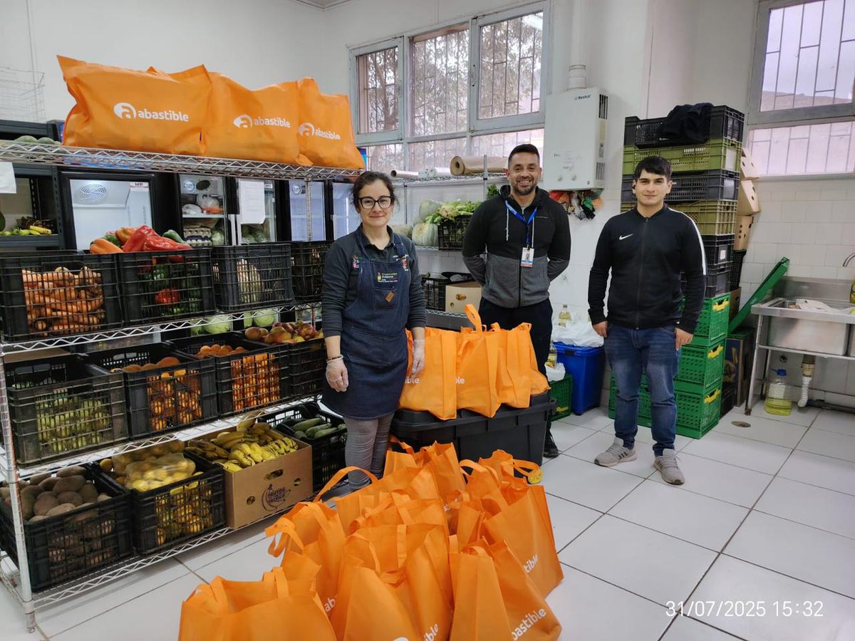 🌱💚 ¡Siguen las buenas noticias al EcoMercado Solidario de San Felipe!🧡🔥

Recibimos una gran donación de 100 kgs de arroz 🍚 por parte de Abastible San Felipe 🙌, que serán distribuidos entre las familias beneficiarias de esta iniciativa de <a href="/FOSIS_Chile/">FOSIS</a>  <a href="/munisanfelipe/">Municipalidad de San Felipe</a>