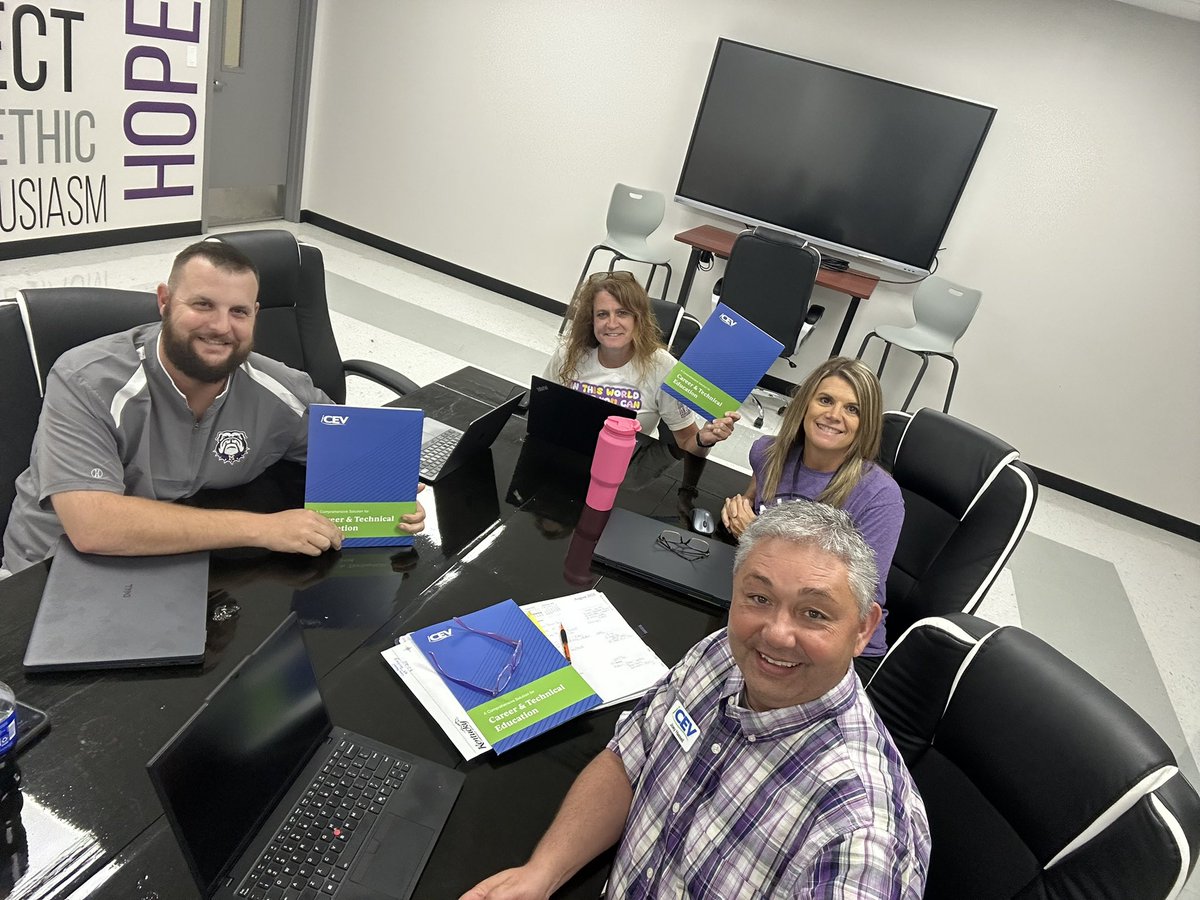 hassell_joey's tweet photo. Yesterday, my new role w/ @iCEVonline took me home to the @MilanCTE team @MilanHSOfficial to offer some PD on all the curriculum materials & industry certification resources that we offer. It was the best day! #theworldneedsCTE #TNneedsCTE #apathandaplan #faMily💜 https://t.co/HoznKHXRC2