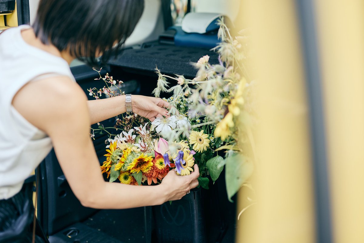 caco_florist's tweet photo. 車と仕事と私🚗💐🐸 
📸@wataru51 https://t.co/uPMQxXxA9i