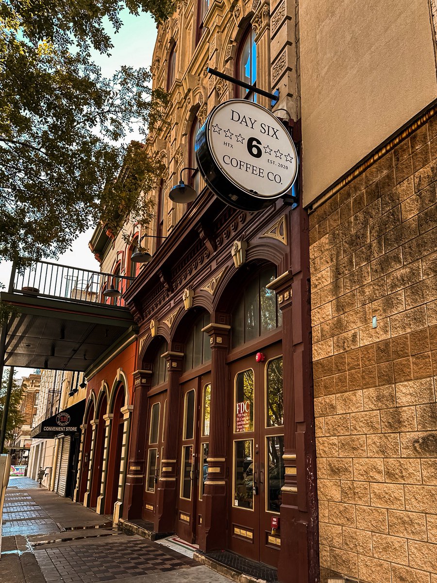 Downtown mornings + coffee = the ultimate vibe 🤌🏾☕ From the brick streets to the rush of the city waking up, it’s the perfect spot to grab your latte before work.

PS… if you’re in Sugar Land, you know we’ve got you covered 🤎 #day6coffee

#coffee #downtownhouston #visithouston