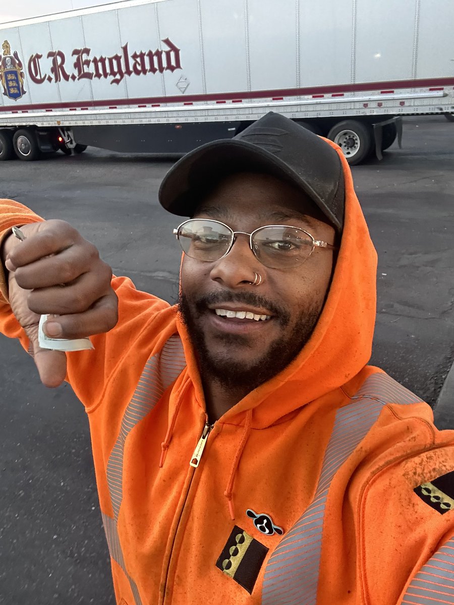 thtguyt's tweet photo. #Day265 ! Apecoin🦍
Ape On 🐸🐸🐸🦍🤞🏾
9m on 🦍 A🤞🏾🥹
Selfie until ApeCoin hits a all-time high 🤞🏾🫡🙏🏾✊🏾 #yuga @apecoin
🌳🍼 the bush is calling @ThankApe Blessings 🐒 https://t.co/OkTytFiyxi