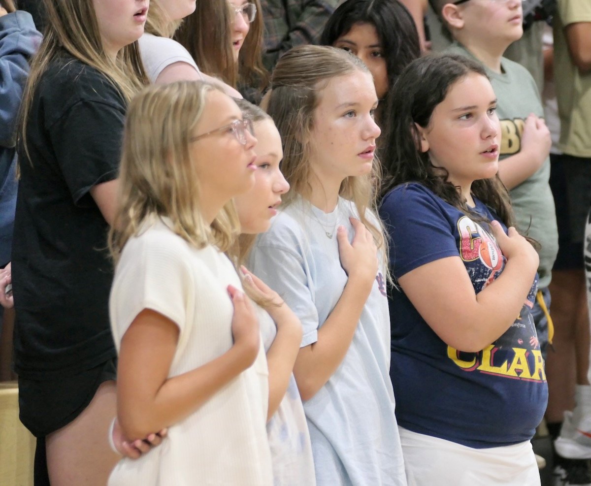 CullmanMiddle's tweet photo. Cullman Middle School 7th Graders See #GoodCharacters in Action at their American Character Program Kickoff! https://t.co/avSSj7zvlI