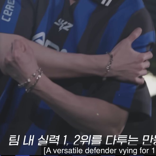 📸 | CEREMONY Hair Salon (세리머리) #1｜[SKZ CODE] Ep.81 - ✂️🐺 

“Hip Hip Hooray DF - 03 BANG CHAN” 🐺

#BangChan #방찬 #バンチャン #方灿