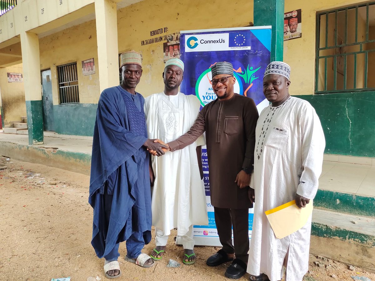 CSDevNet1's tweet photo. @CSDevNet1 &amp; AFFYD trained 40 farmers in Sharada, Kano Municipal LGA (Aug 9, 2025) on #climate-smart agriculture &amp; #climatechangeimpacts.

From drought-resistant crops to agroforestry &amp; better water management,  farmers are now equipped to boost yields &amp; build resilience.🌍🍀🌿 https://t.co/V0UEeICvlO