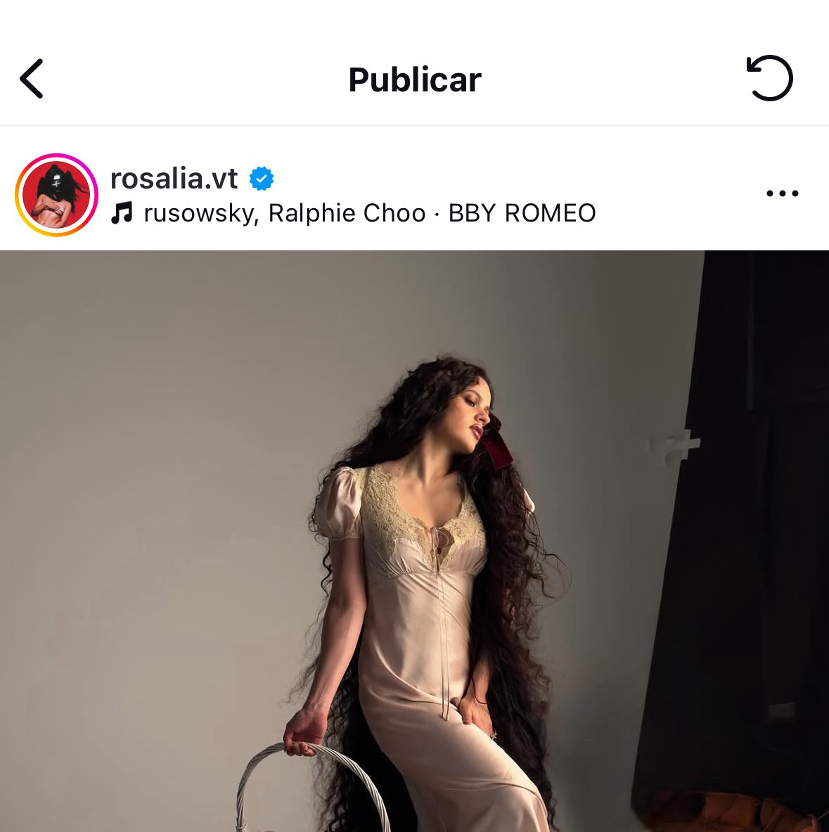 gracias a este post 
gente como kylie y kendal jenner, frank ocean,travis, lana del rey…
acaban de escuchar un tema de ralphie y rusowsky