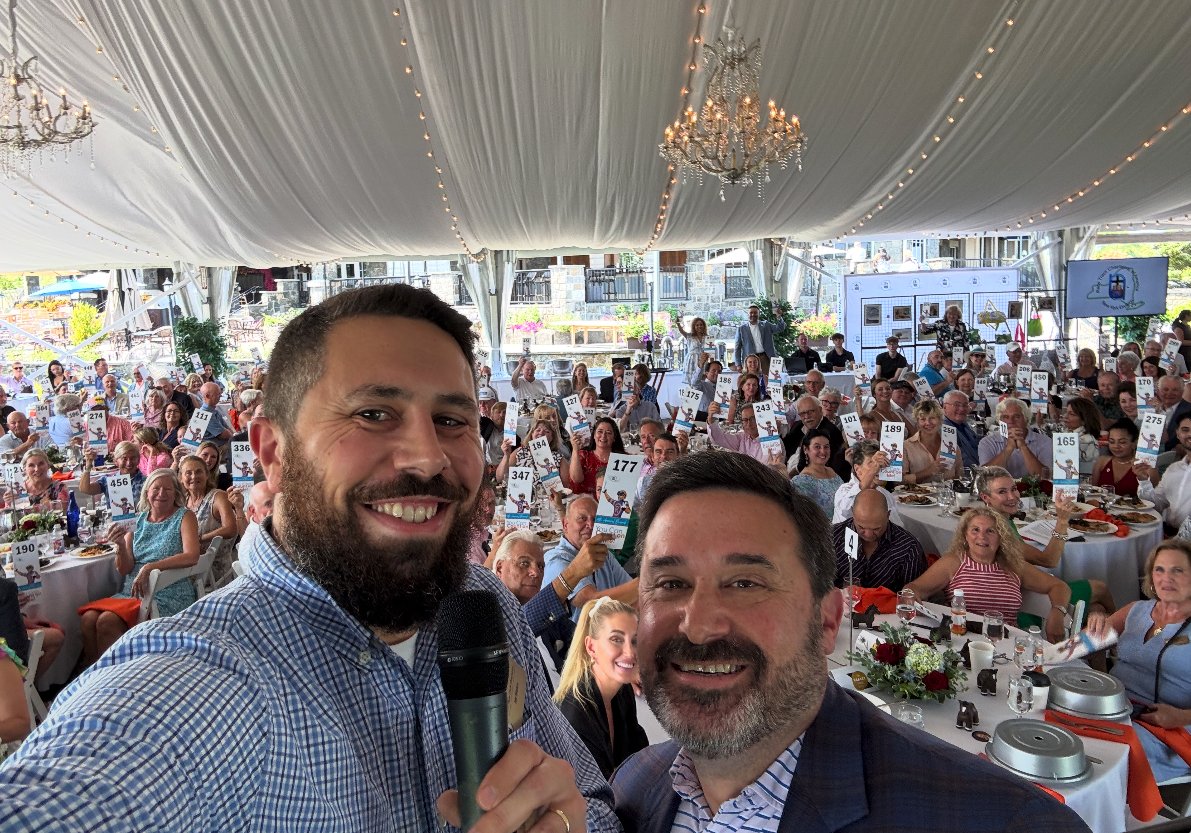 Rail Talk (@rail_talk) on Twitter photo <a href="/JoeBiancaWPT/">Joe Bianca</a> & <a href="/JonGreen2022/">Jonathan Green</a> hosted the live auction at <a href="/NYRTCA/">NYRTCA</a> brunch yesterday honoring <a href="/ljlmvel/">John Velazquez</a> Record numbers were reached for a most worthy cause benefitting the Backstretch. <a href="/JoeBiancaWPT/">Joe Bianca</a> & <a href="/JonGreen2022/">Jonathan Green</a> hosted the live auction at <a href="/NYRTCA/">NYRTCA</a> brunch yesterday honoring <a href="/ljlmvel/">John Velazquez</a> Record numbers were reached for a most worthy cause benefitting the Backstretch.