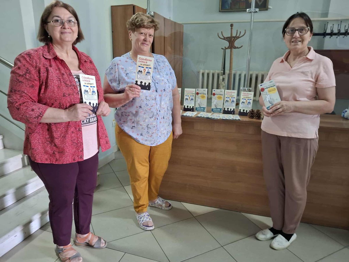BiblioNationala's tweet photo. Publicațiile #StopFals / #API :📘„Ce este #dezinformarea .. si 📘 „Gândirea critică în #alegeri..” sunt promovate în spațiile #BNRM de către trainera de #educațiemedia N. Ghimpu.
▶️🏛️Parter BNRM, bl. 1, 2
https://t.co/fq4zILU3DF
▶️🟦Spațiul expoziț. #CPESC
https://t.co/g1xfTZQO6s https://t.co/QW8PB0ApeM
