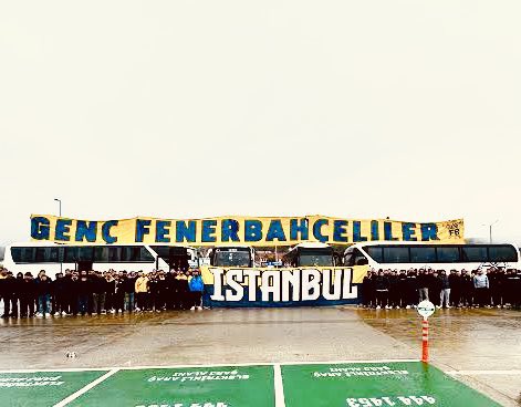mertoztk34's tweet photo. önce deplasman yasağı gelsin diye mücadele ettiniz sonra tribüncüler bilet almasın diye korkunun ecele faydası yok biletli biletsiz İSTANBUL tayfa can yakmaya geliyor.. https://t.co/b2KFnCdhmo