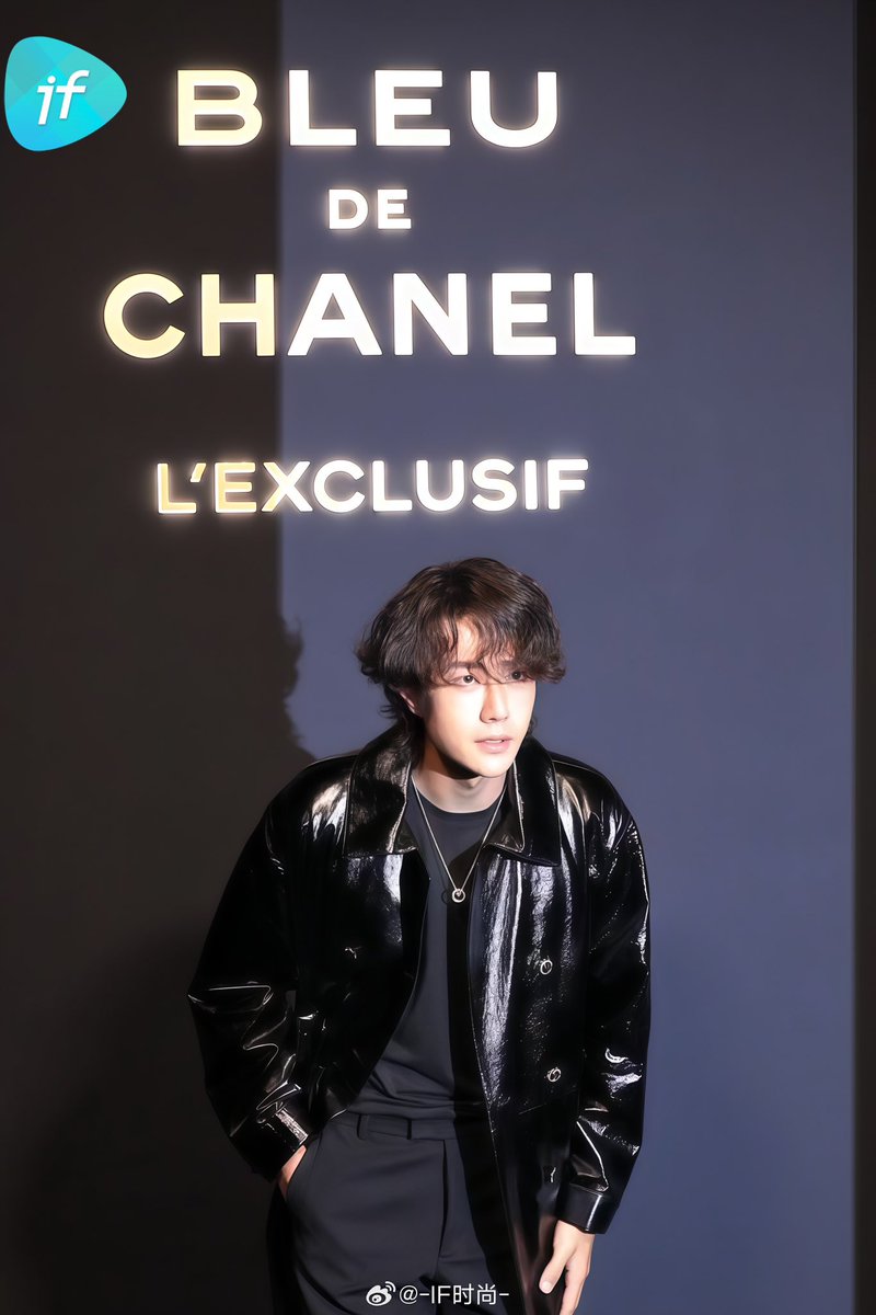 fallinginyibo85's tweet photo. ทุกคน 2.8 ขวบ หรือ 28

YIBOxCHANEL BLEU NIGHT
#WangYiBoxBleuLExclusif @CHANEL https://t.co/lHKsPLmtfU