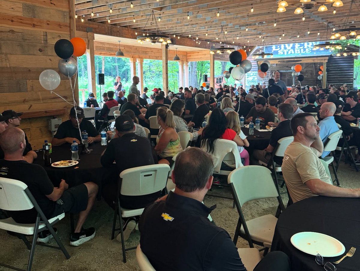 BluesHogNation's tweet photo. We had a great time cooking for the @jrmotorsports 100 WINS Celebration!🏁🏎️
#JRmotorsports #NASCAR #100Wins #ConnorZilisch #No88 https://t.co/ZoeXanp3vf