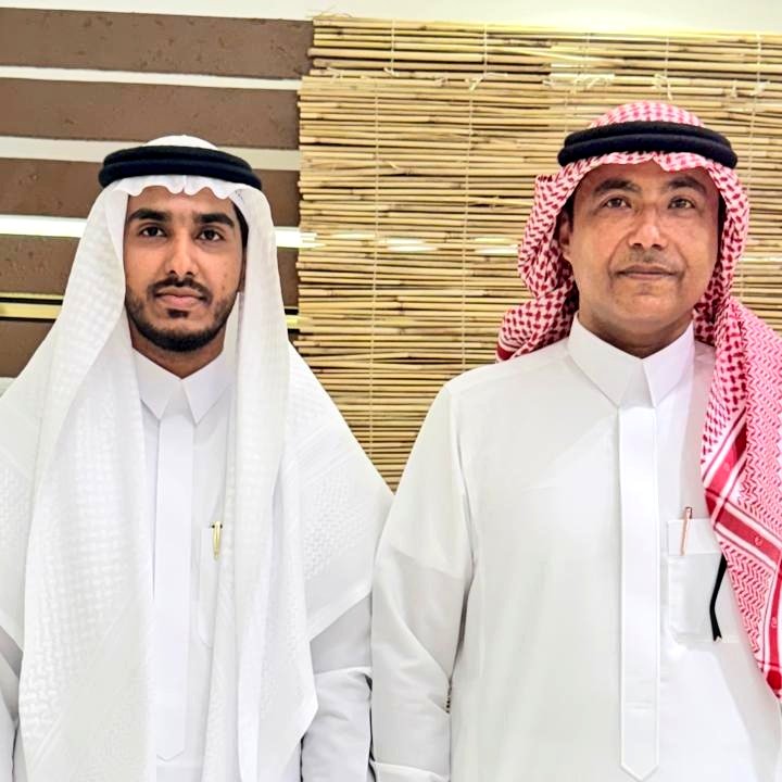 ruknews's tweet photo. في أمسية ساحرة مكللة بالبهجة والمحبة، احتفل الشاب الخلوق حمزة بن هادي عبده طالبي مدخلي بعقد قرانه على كريمة محمد عبدالله حسن المشهوري، في استراحة هاف مون بـ #صامطة، وسط حضور الأهل والأصدقاء الذين توافدوا ليباركا لهما هذه اللحظات السعيدة.
 غمر الدفءُ والسرورُ الأجواءَ، حيث التقت القلوب في احتفالية رائعة، معلنة بداية رحلة حب دائمة تجمع العروسين برباط المودة والوئام.
 ألف مبارك للعروسين، وجعل الله حياتهما عامرة بالسعادة الدائمة والحياة المليئة بالأمل والتفاؤل.