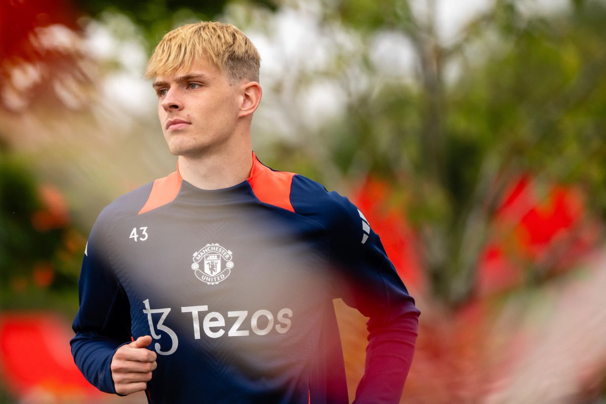 🚨 فابريزيو رومانو | 

• انتقال توبي كولير لا يتضمن اي خيار شراء خلال صفقة الإعارة.

• يثق نادي مانشستر يونايتد بإمكانيات توبي كولير للمسقبل.