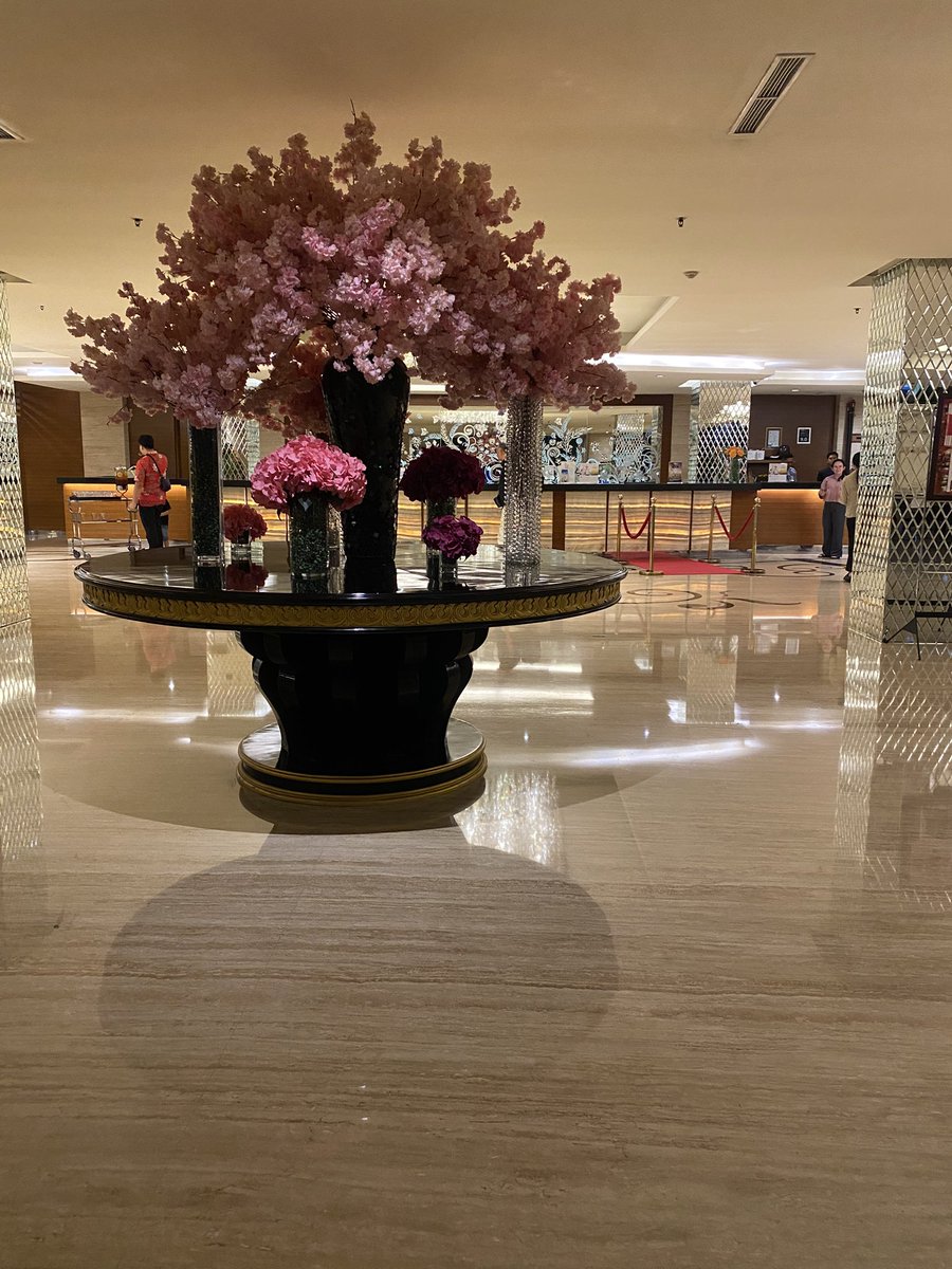 melonthay's tweet photo. Tebak lobby ? https://t.co/YxRYwacEPP
