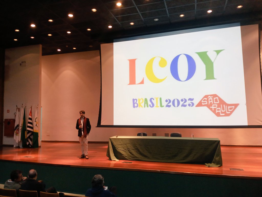 VRSS's tweet photo. day 1 of #LCOY São Paulo here at #UFABC with this meaningful statement : " Its #life that created what we humans call ' planet EARTH ' not the other way around " https://t.co/qe3NbYpwZ4