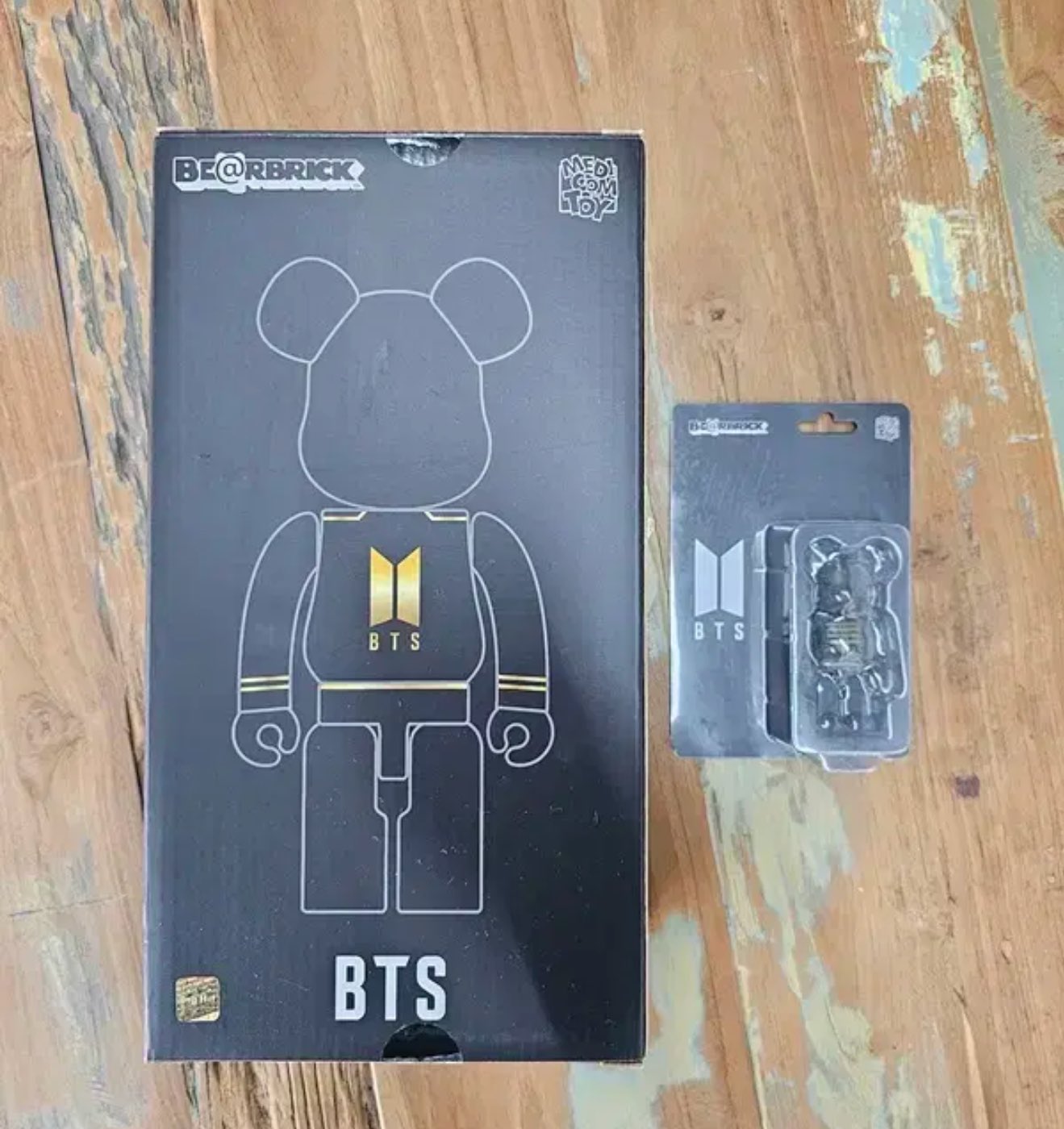BTS BE@RBRICK 大 小 セット BTS BT21 BE@RBRICK MEDICOM TOY Set of 10 Figures Include