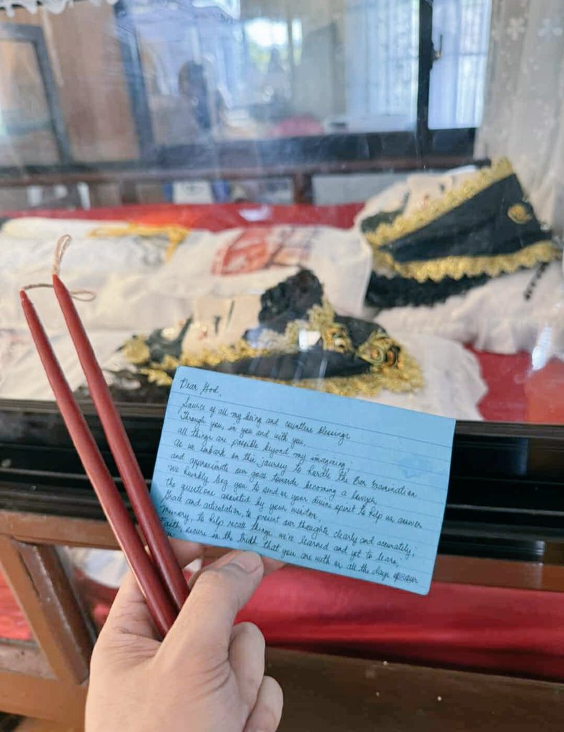 GladitAdit004's tweet photo. Before the bar exam, I gave my Bar buddies a handwritten Barrister's prayer. I wanted to give them more than just a good luck charm - a reminder that in every doubt and every challenge, our faith is our greatest strength.

#AMYingForExcellence
#Bar2025
#AjustBar https://t.co/JFjavBoLtl