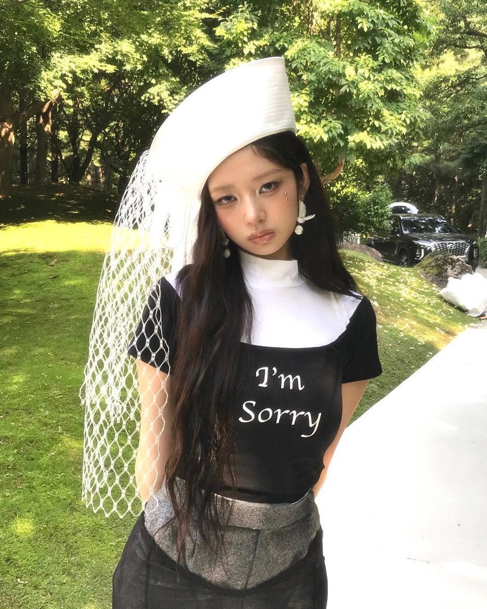 𝗚𝗮𝘂𝗿𝗶 .ᐟ tweet media