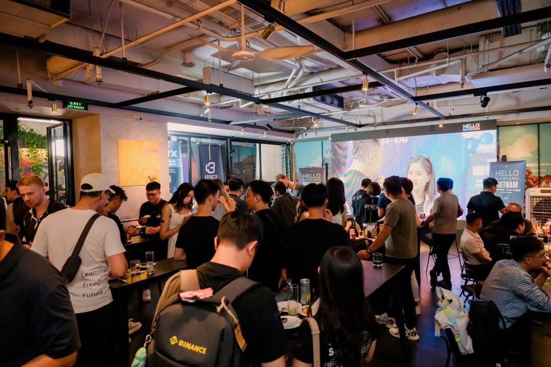 DiscussWeb3's tweet image. 🚀 Hello Blockchain Vietnam — Web3 Connect Night Recap 🌍
We, DiscussWeb3, proudly supported this event as a media partner, helping to amplify the conversations and innovations happening in the Web3 space.
This is just the beginning. Stay tuned for more events. 🚀
