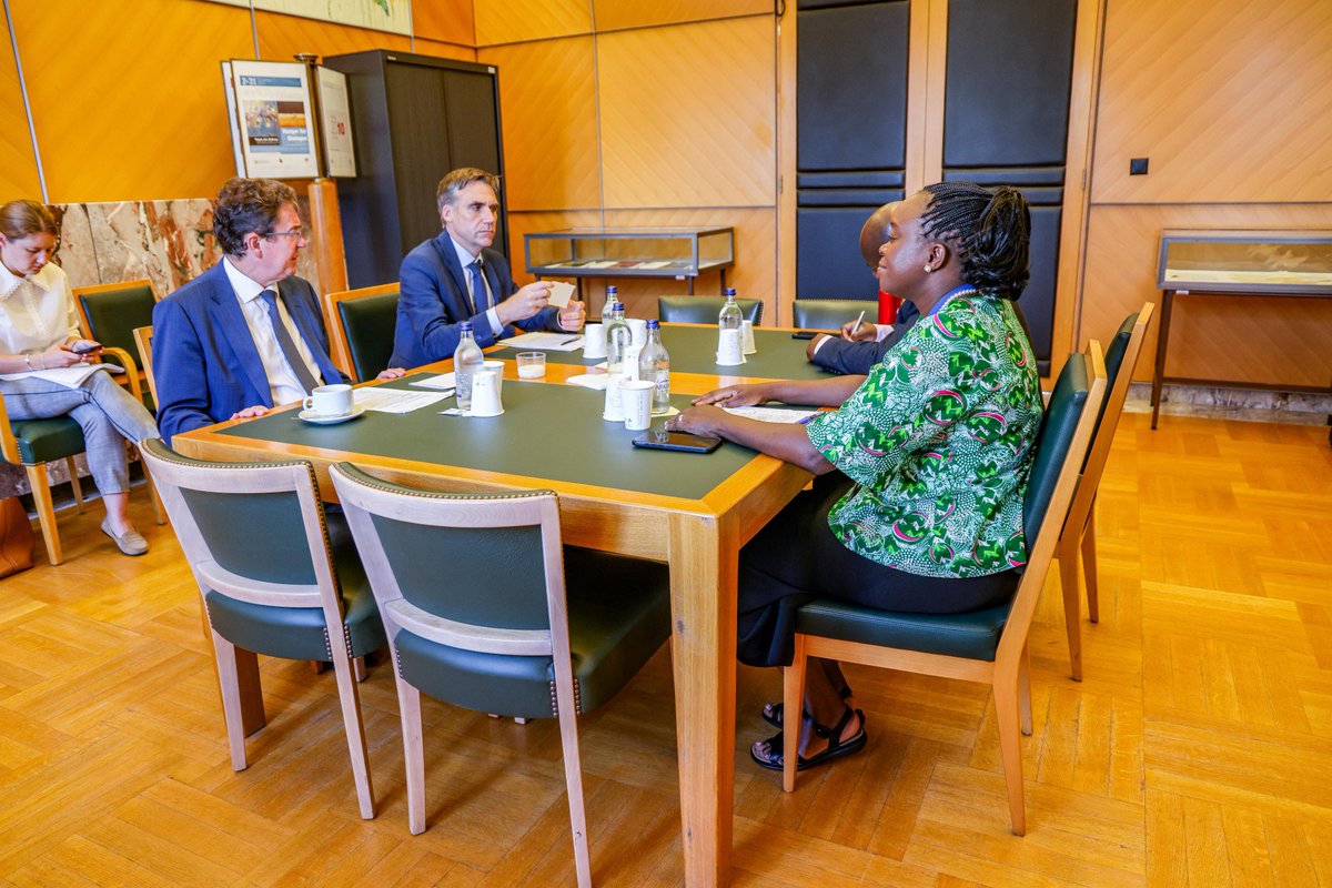 DeboraBarasa's tweet image. On the sidelines of #INC52, I met with 🇨🇭 H.E. Albert Rösti, Swiss Head of the Federal Dept. of Environment, Transport, Energy &amp;amp; Communications.

We discussed Kenya–Switzerland relations, ongoing treaty talks to #EndPlasticPollution, and our shared ambition to host the INC
