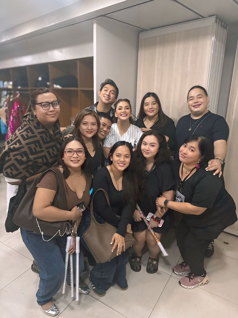 jomarbyap's tweet photo. #SUPERDIVAS was super bongga! Nakakamiss din mapanood si Ate Reg sa baklaang concert - yung vaklang vakla ang outfitan at mga paandar like lumilipad ganyan. 🫶👏
Congrats to the Superdivas Ate @reginevalcasid and to Meme Vice! And big congrats to the whole team!!! Super kayo!!!l https://t.co/huYowBLgI6