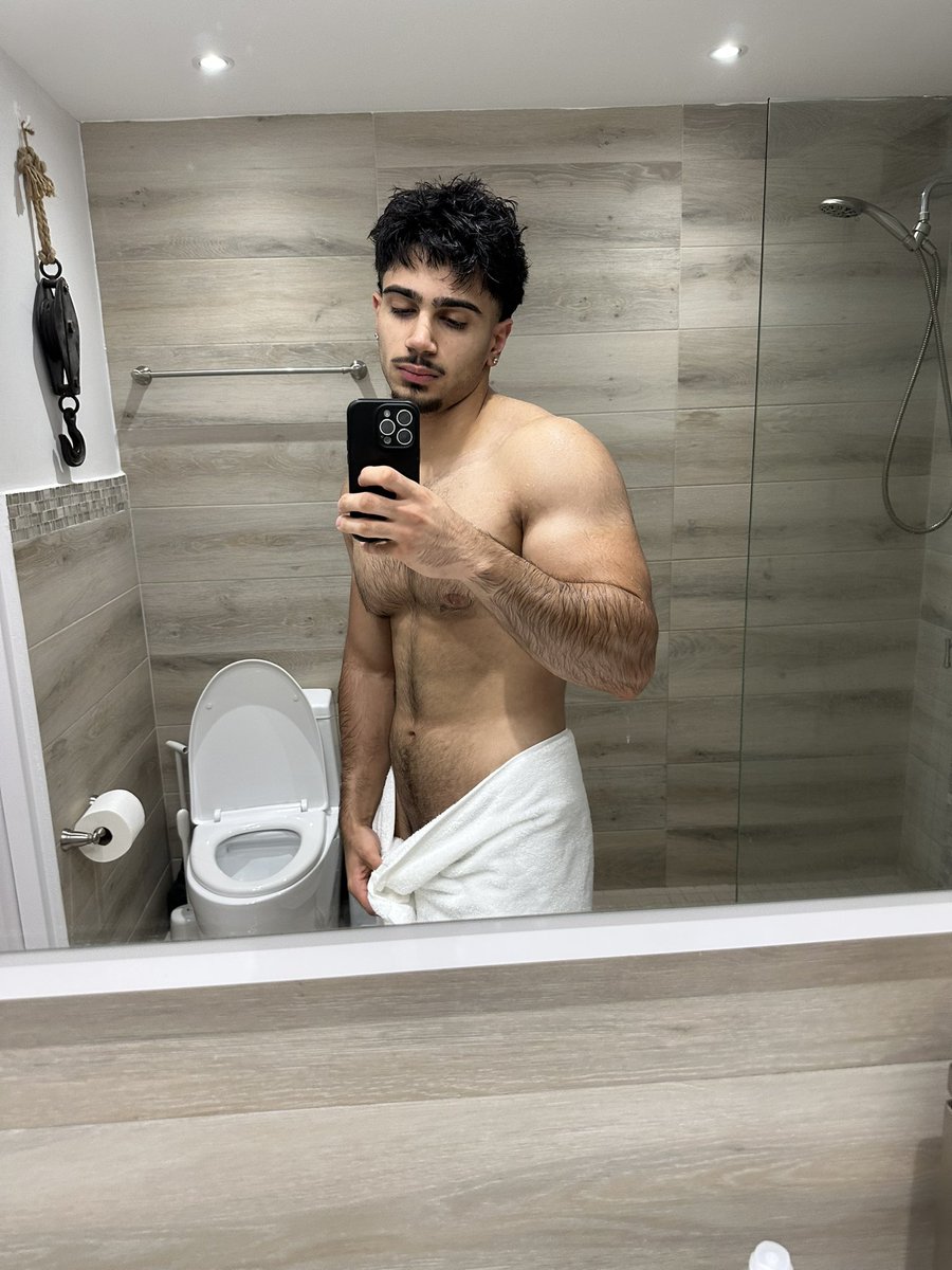 arian (@arianfzn) on Twitter photo Goodmorning 😋 Goodmorning 😋