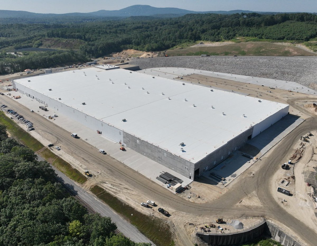 IntegratedBld's tweet image. 🚧 Westminster Progress! 🚧
Paving ✔️ Finishes ✔️ And THIS… a 100’ span bay built for tractor trailer action. Big moves happening on site!

#ConstructionGoals #SiteProgress #IntegratedBuilders #BigBayEnergy #WestminsterBuild