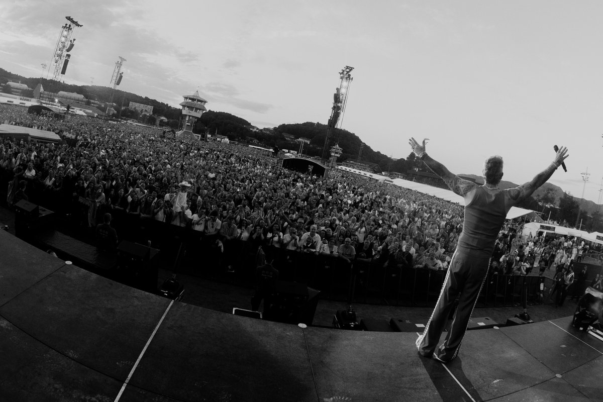 Thank you Stavanger…loved last night ❤️ Trondheim - see you Saturday… Rob x