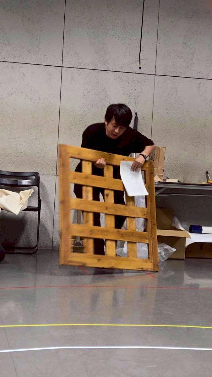 いろいろな方からお祝いいただけてとても嬉しいです。しばらく会えてない方にもまた会いたいです。来週末また懲りずに演劇をやっているので、小西はいまこうして生きてるよ〜というのをお見せできたら嬉しいです。

予約ッッッ！！
yyk1.ka-ruku.com/musashino-s/sa…

委細ッッッ！！
musashino.or.jp/k_theatre/1002…