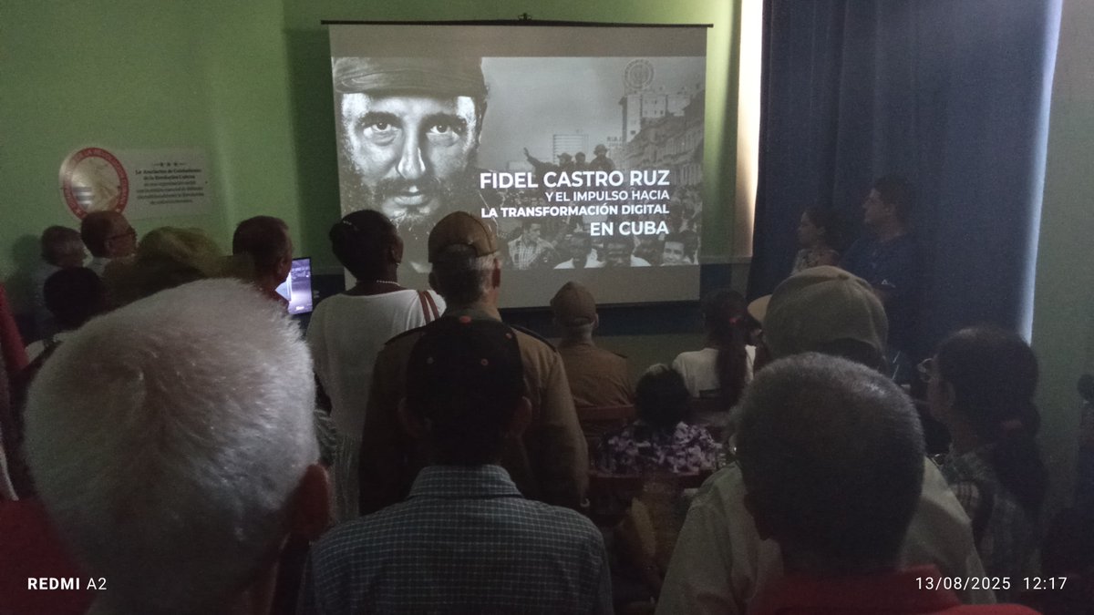 JovenClubHabana's tweet photo. Con gran entusiasmo se llevó a cabo la inauguración del Proyecto Club Patria en el Joven Club Playa I,un espacio que fortalece compromiso con la formación tecnológica y cultural de nuestra juventud.#FidelPorSiempre #AprendeEnVerano          #VeranoDigital #LaHabanaDeTodos 🇨🇺 https://t.co/HxJGUo1D3a