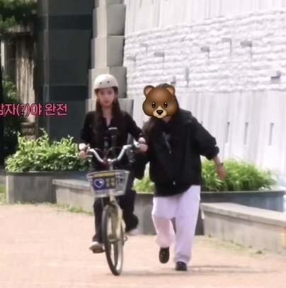 soshirevelae's tweet photo. just karina and irene learning how to ride a bike 🚲 😭
my bbs 😭🫳 https://t.co/UMG01NwSmq