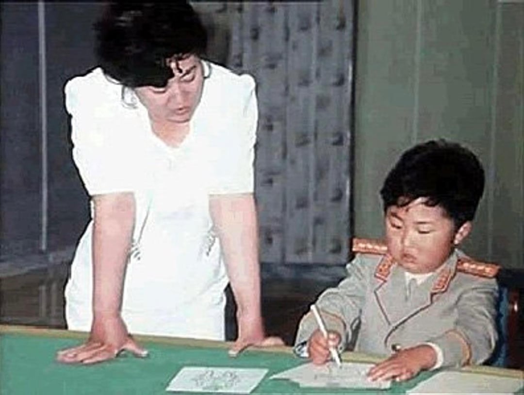 Countries That Don't Exist Anymore (@ctdeapod) on Twitter photo Kim Jong Un at school in 1990.
Teacher: "You've misspelled death warrant....shit." Kim Jong Un at school in 1990.
Teacher: "You've misspelled death warrant....shit."