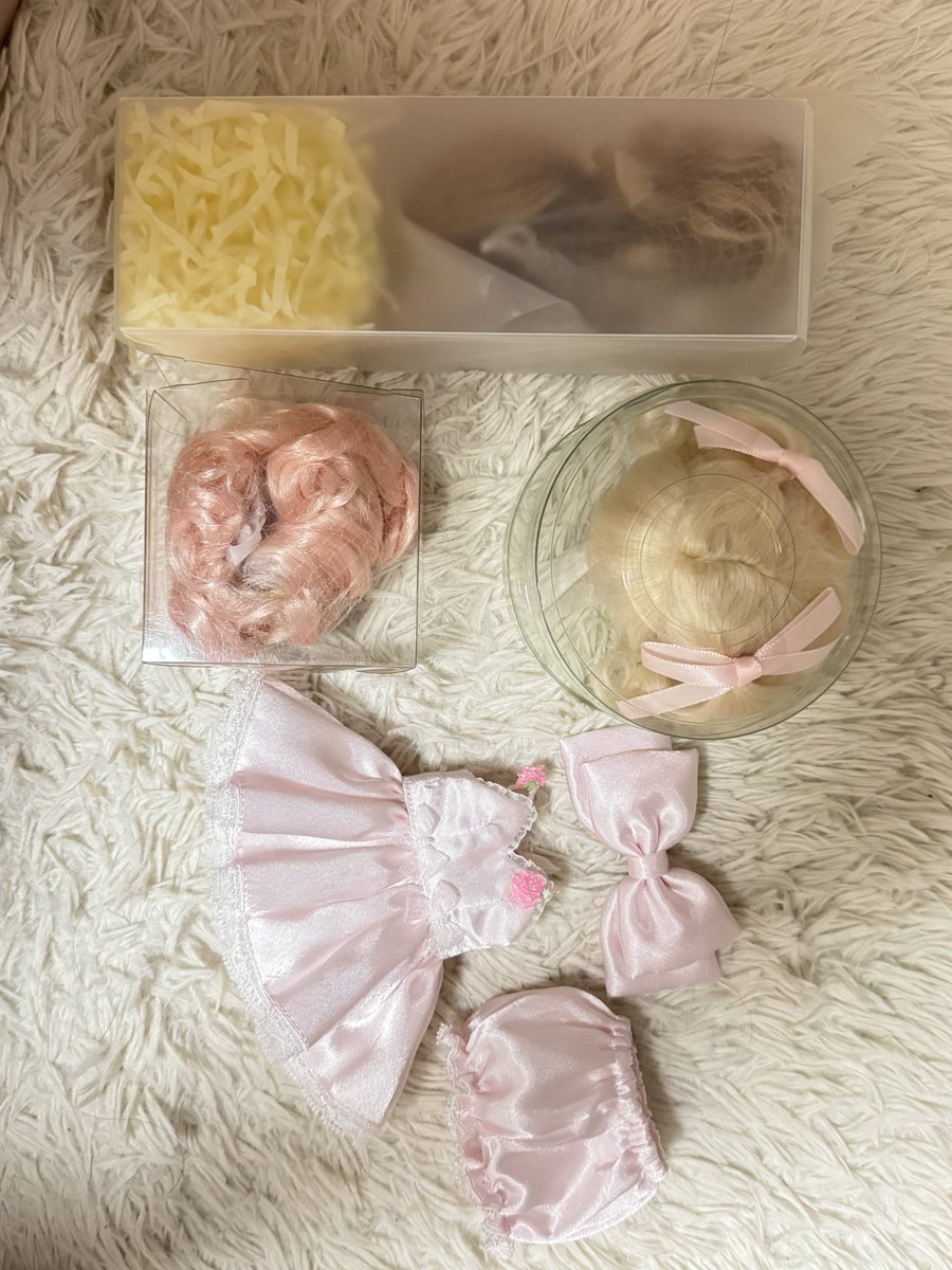 cocoming333's tweet photo. #트인덕장터
글리티님의상+가발(치카비2+아웬1) 일괄
50000원 양도합니다
아웬가발은 사용감 있어요 외출없없습니다

택배4000 반택2000 https://t.co/aWLEGa7o9M
