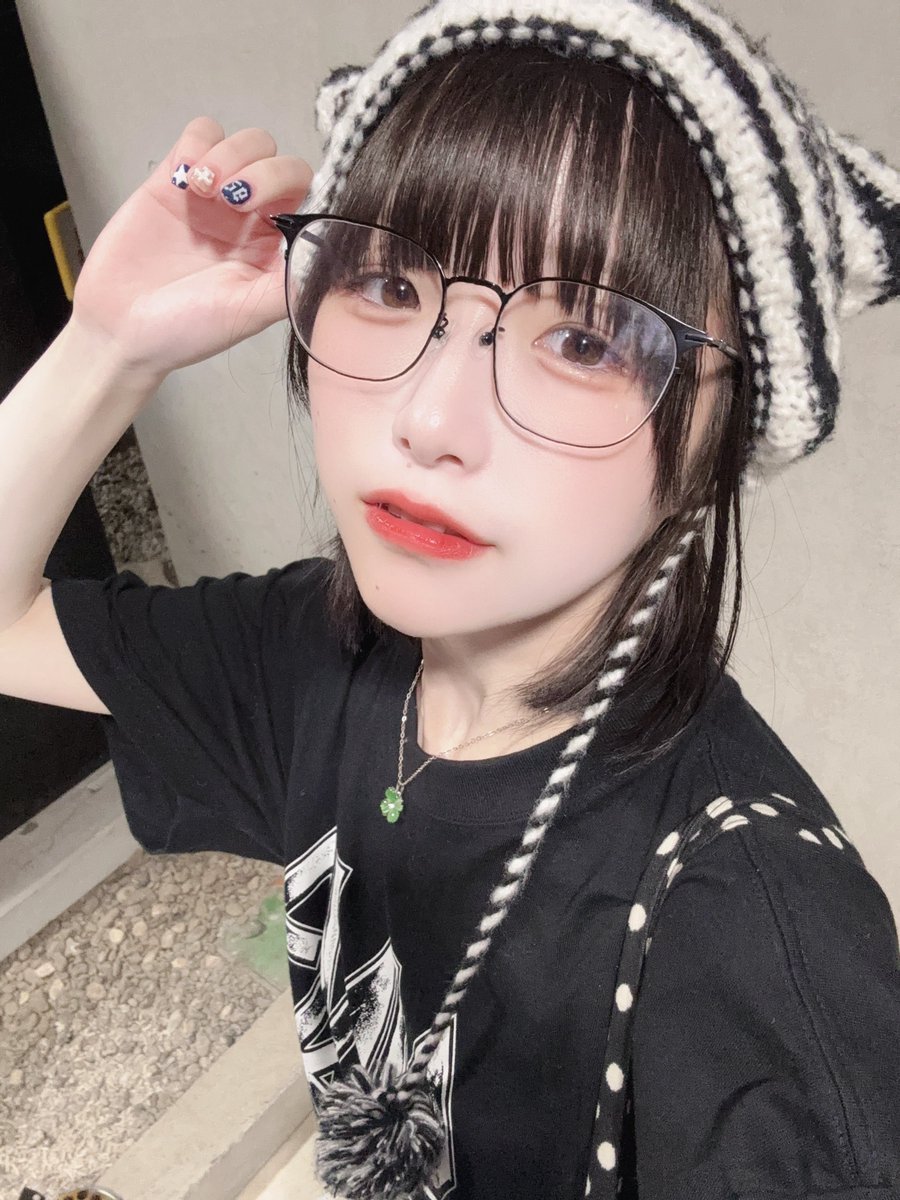 汗だくで痩けてイケメン